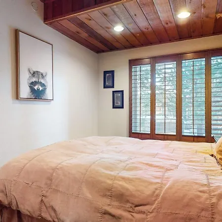 Val Disere 32 Pet-Friendly, Walk To The Village, Private Washer Dryer, Spacious Floorplan Condo